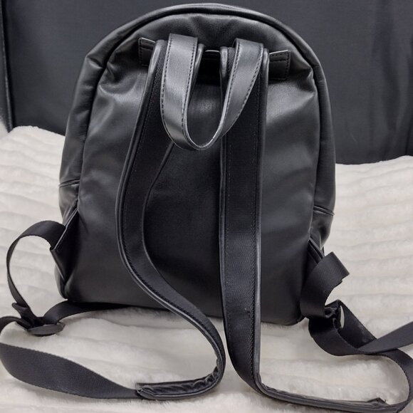 DKNY Casey Medium Backpack Graffiti /Street style bag - Picture 4 of 7